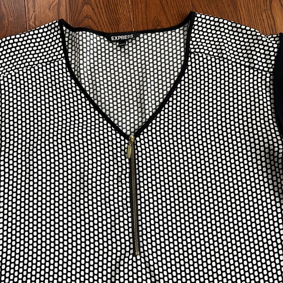 Express Zip Top - Picture 7 of 8